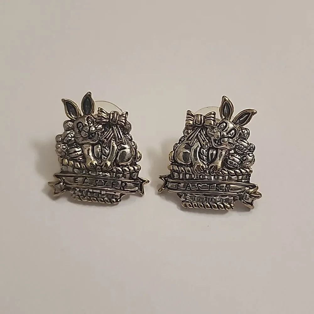 MJ Vintage Easter Earrings Gold and Silver Tone
